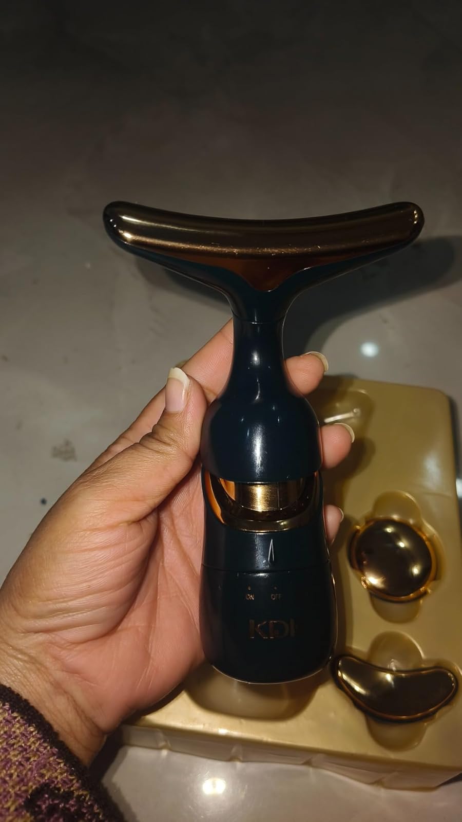 Radiant Skin Made Easy – 2-in-1 Beauty Tool for Face & Neck